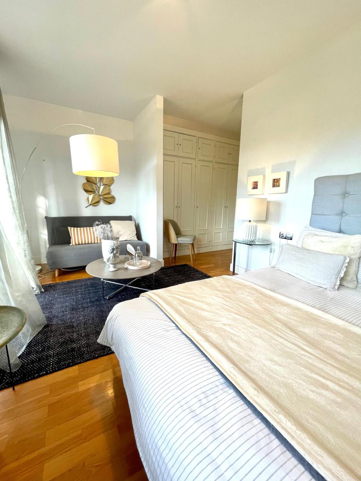 Estilosa Casa Golf Suites Gorraiz Екстериор снимка