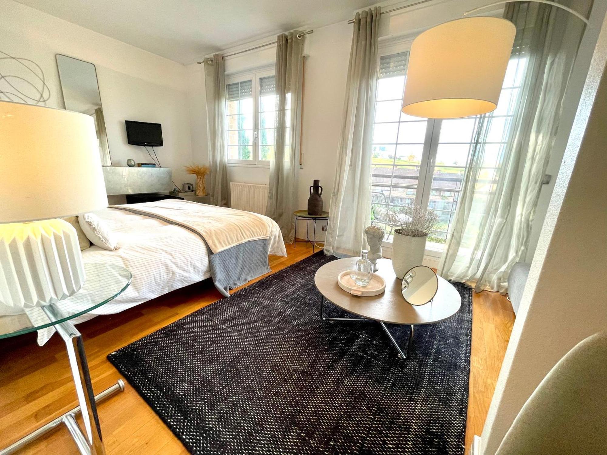Estilosa Casa Golf Suites Gorraiz Екстериор снимка